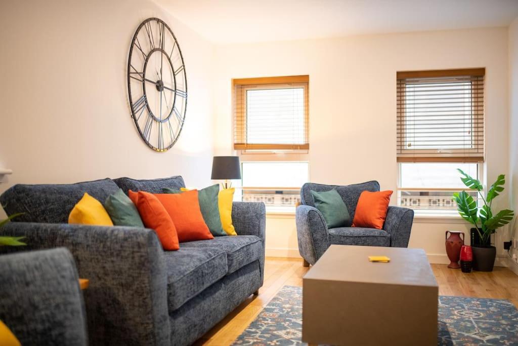 Modern City Centre Apartment In Inverness Esterno foto
