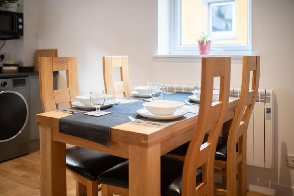 Modern City Centre Apartment In Inverness Esterno foto